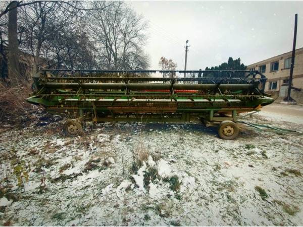 Жатка John Deere 925F