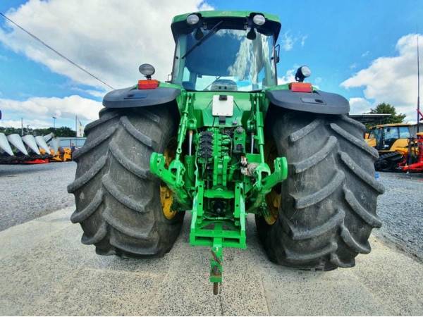 Трактор John Deere 8520 (2005)