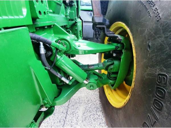 Трактор John Deere 8520 (2005)