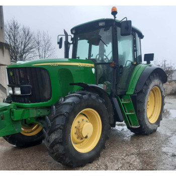 Трактор John Deere 6620