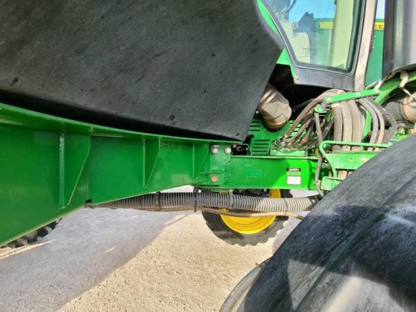 Самохідний обприскувач  John Deere R4038  (2015)