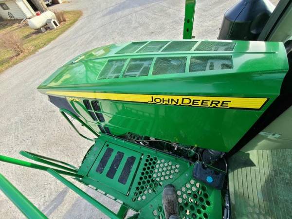 Самохідний обприскувач  John Deere R4038  (2015)