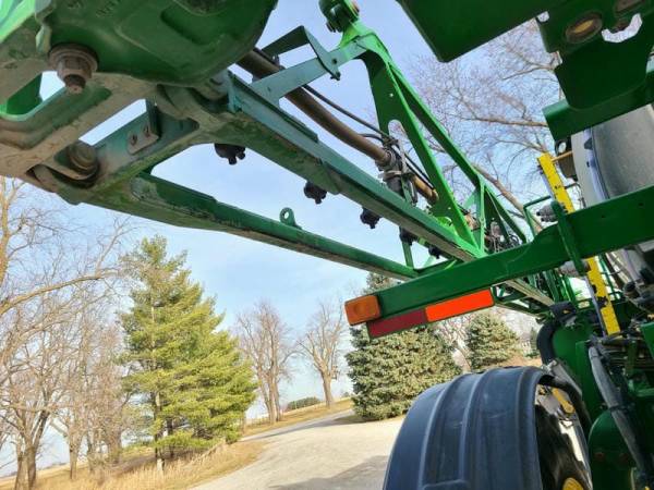 Самохідний обприскувач  John Deere R4038  (2015)
