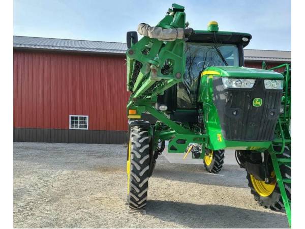 Самохідний обприскувач  John Deere R4038  (2015)