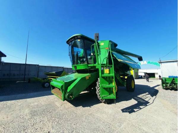 Комбайн John Deere 9610 (1998) 