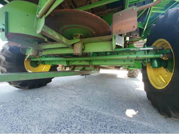 Комбайн John Deere 9610 (1998) 