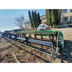 Жатка зерновая John Deere 620R (2002)
