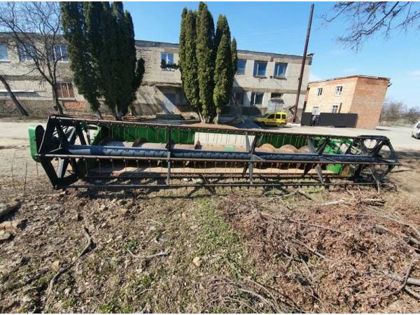 Жатка зерновая John Deere 620R (2002)