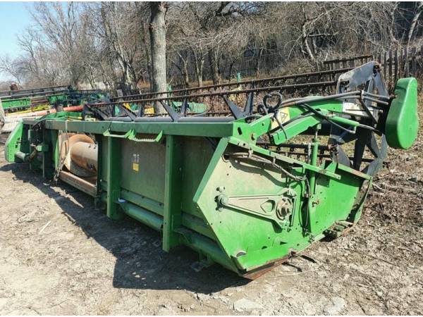 Жатка зерновая John Deere 620R (2002)