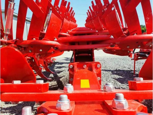 Плуг механический оборотный полуприцепной Unlu Clasa 8+1 (160х160) отвал 16"