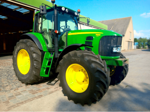 Трактор John Deere 7530 (2008)