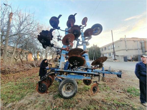 Аплікатор для внесення безводних аміачних добрив Blu-Jet LANDRUNNER (2003)