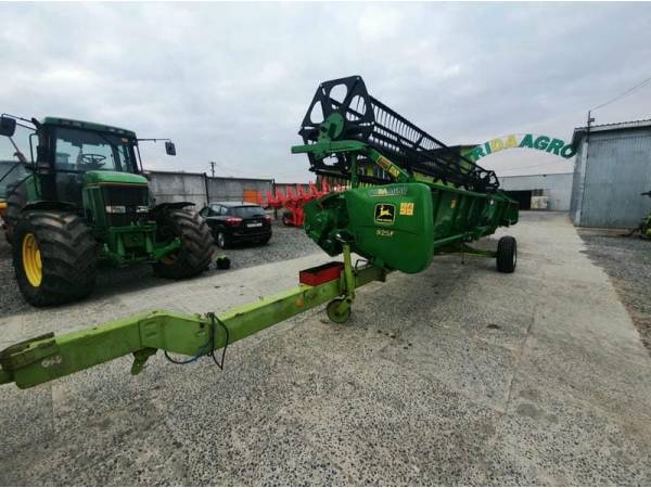 Жатка John Deere 930F (1999)