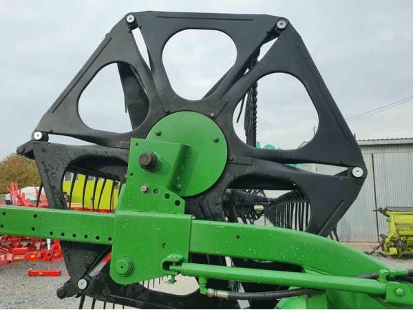 Жатка John Deere 930F (1999)