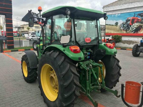Трактор John Deere 5105M  (2012)