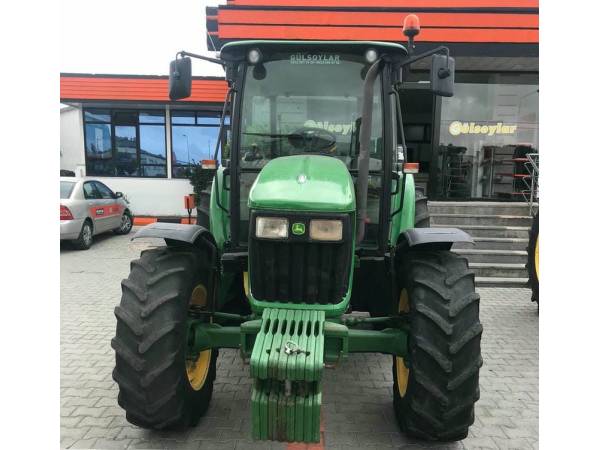 Трактор John Deere 5105M  (2012)