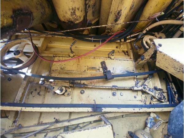  Комбайн New Holland TR 88 (1998)