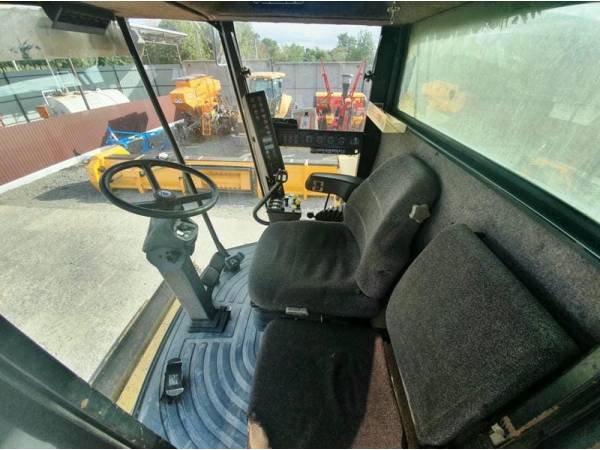  Комбайн New Holland TR 88 (1998)