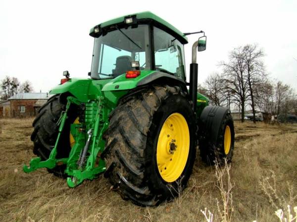 Трактор John Deere 8410 (2002)