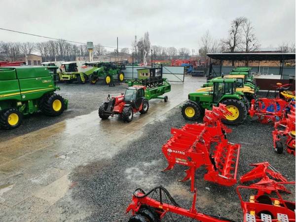 Жатка John Deere 220R 