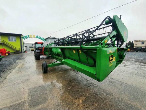 Жатка John Deere 220R 