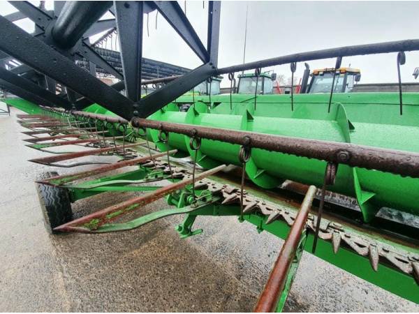 Жатка John Deere 220R 