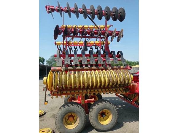 Дискова борона Vaderstad Carrier 650