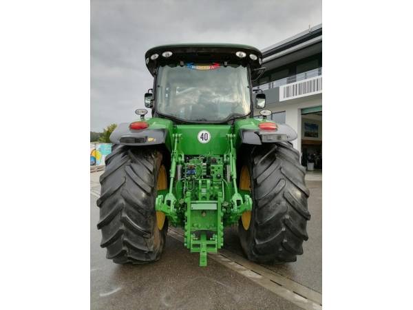  Трактор John Deere 7230R (2011)