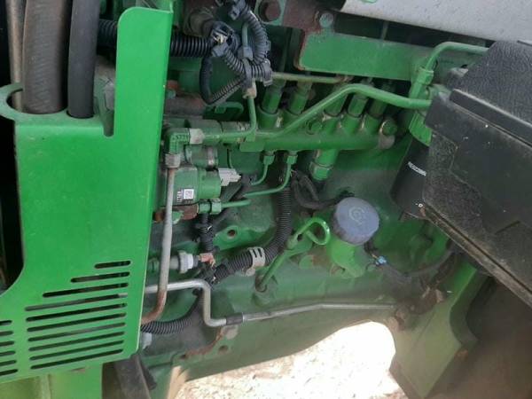 Трактор John Deere 6115D (2011)