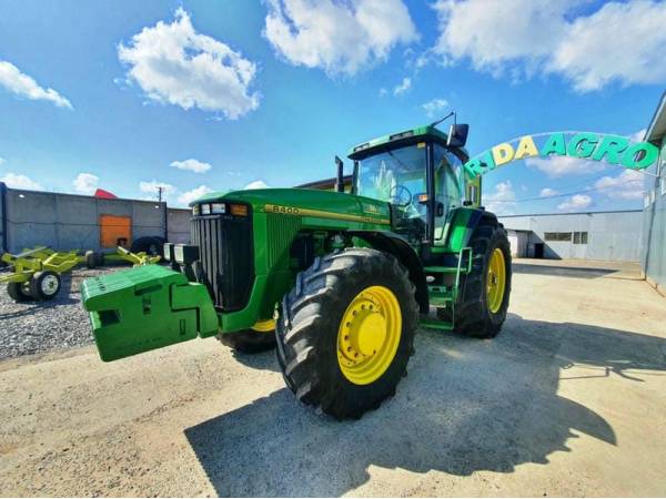 Трактор John Deere 8400 (1997)