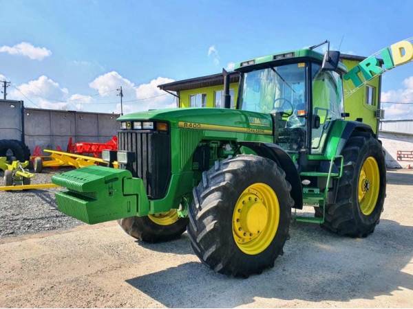 Трактор John Deere 8400 (1997)