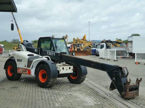 Навантажувач Bobcat T3571 (2006)