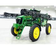 Самоходный опрыскиватель John Deere 4830