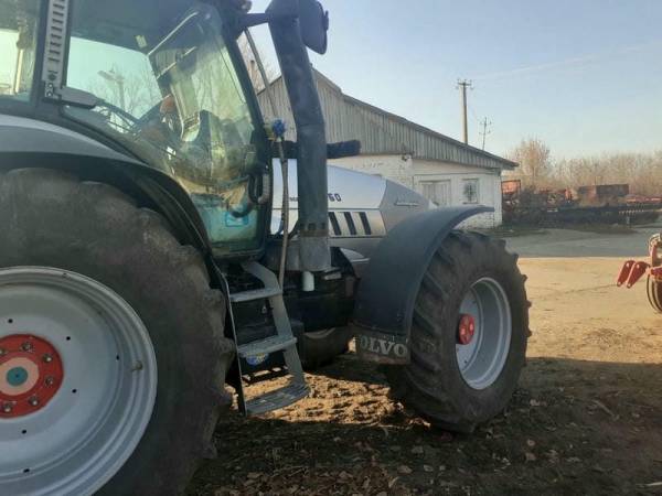 Трактор Lamborghini R6.160 с плугом Alpler 4х корпусним
