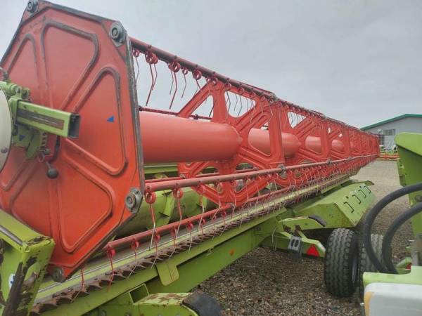 Жатка зернова Claas V900