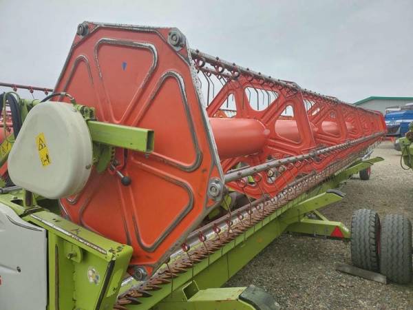 Жатка зернова Claas V900