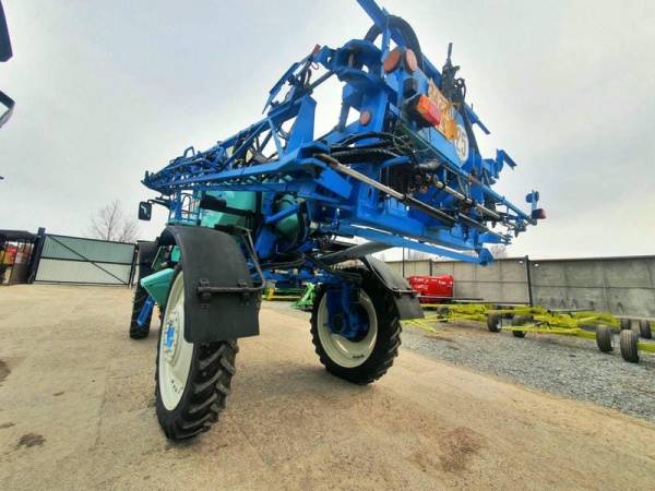 Самохідний обприскувач Berthoud Boxer ii 3000r (2006)