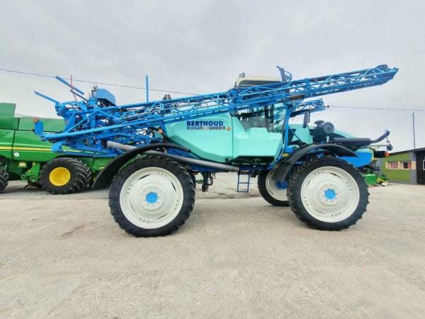 Самохідний обприскувач Berthoud Boxer ii 3000r (2006)