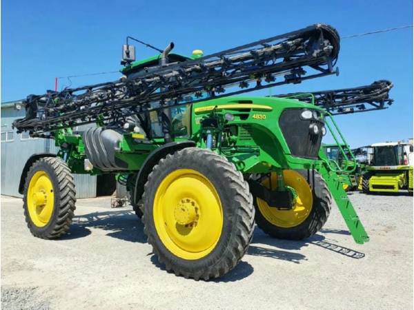 Обприскувач John Deere 4830 (2013)