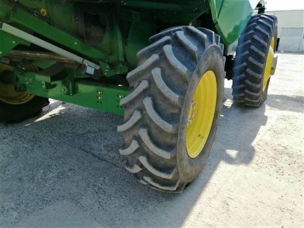 Комбайн John Deere S660 (2012)