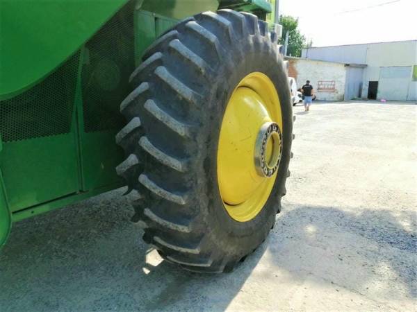 Комбайн John Deere S660 (2012)