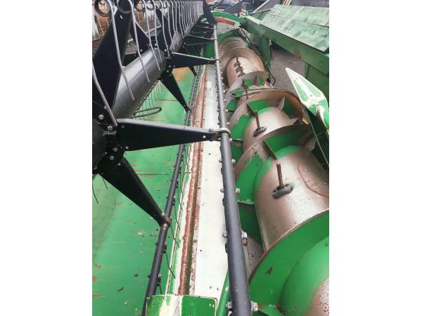Жатка зернова John Deere 622R