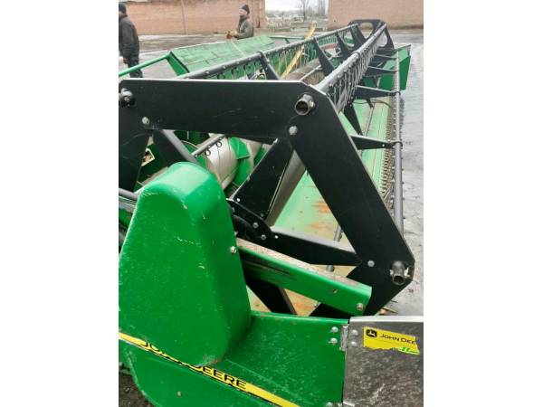 Жатка зернова John Deere 622R