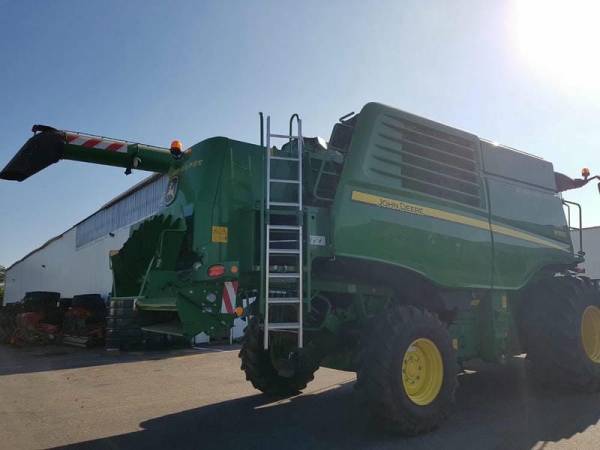 Комбайн John Deere W 550 (2017)