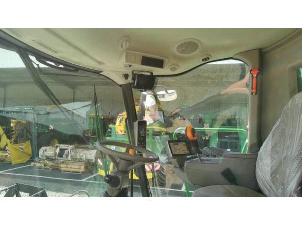 Комбайн John Deere W 550 (2017)