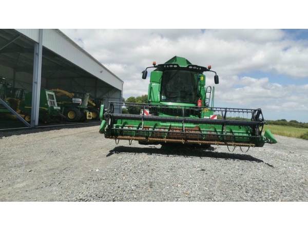 Комбайн John Deere W 550 (2017)