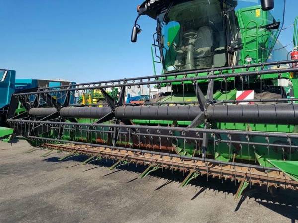Комбайн John Deere W 550 (2017)