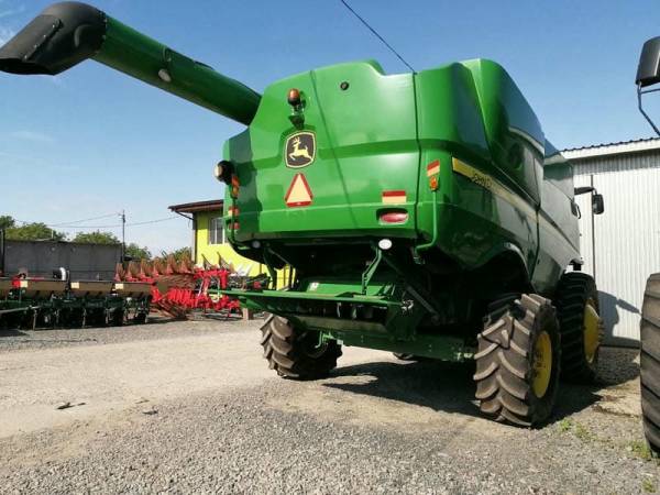 Комбайн John Deere S 670 (2013)
