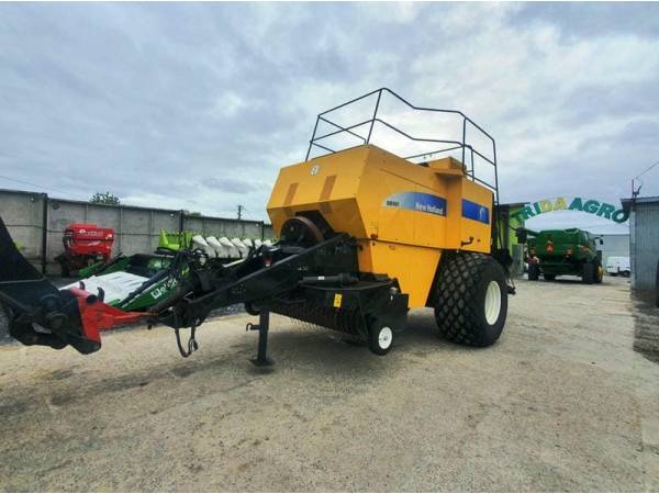 Прес-підбирач тюковий New Holland BB 980 (2007)