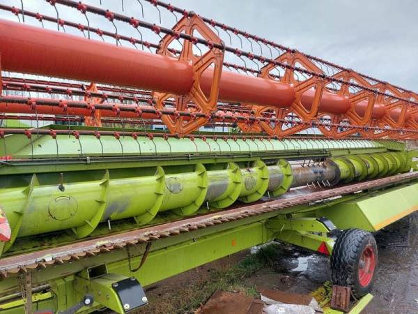 Жатка зерновая Claas V900 (2012)
